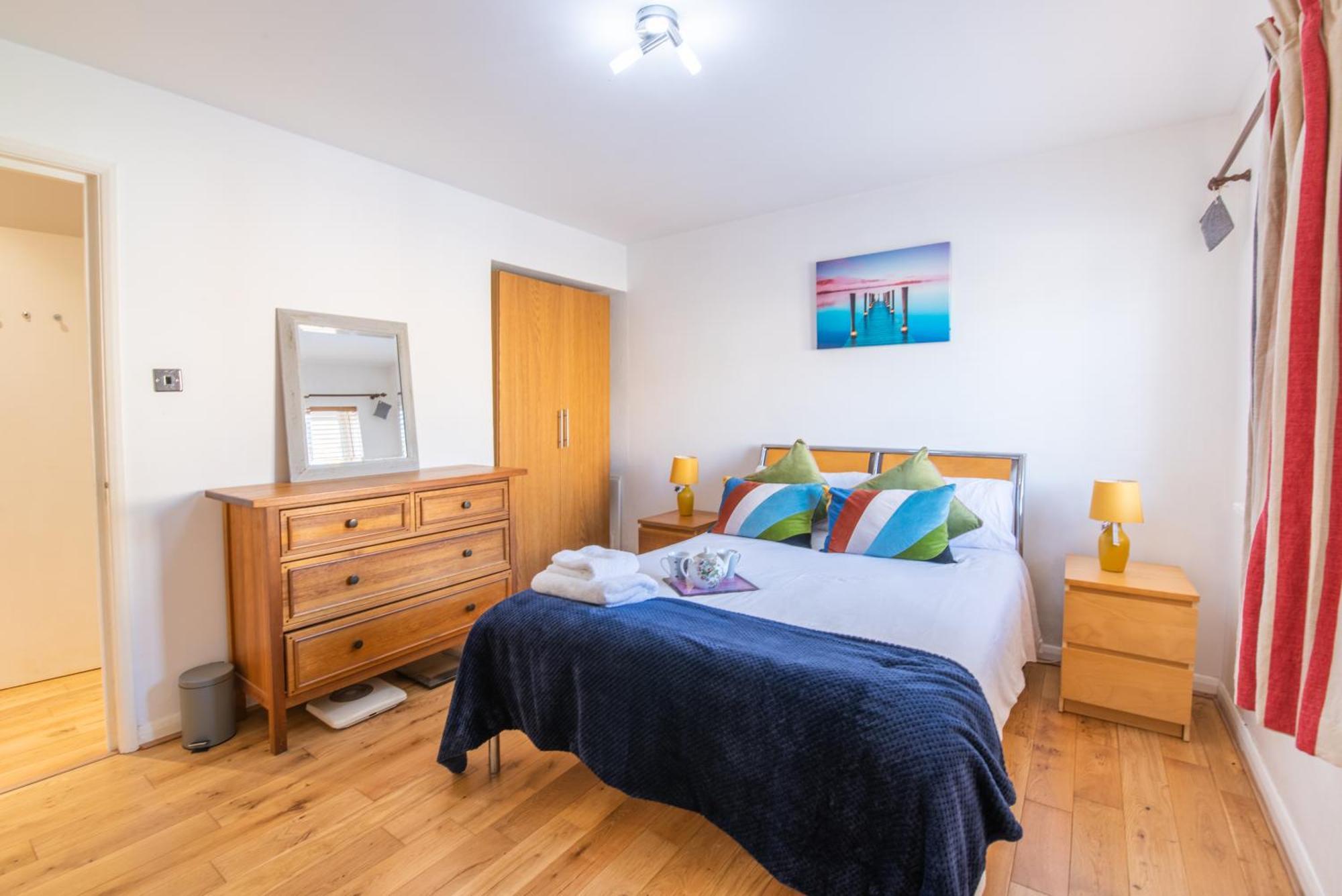 London Stratford - Spacious 2 Bed Flat With Secured Parking & Private Garden Buitenkant foto